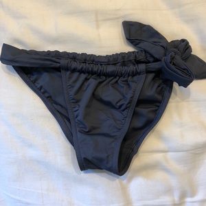 Victoria’s Secret side tie bikini bottom